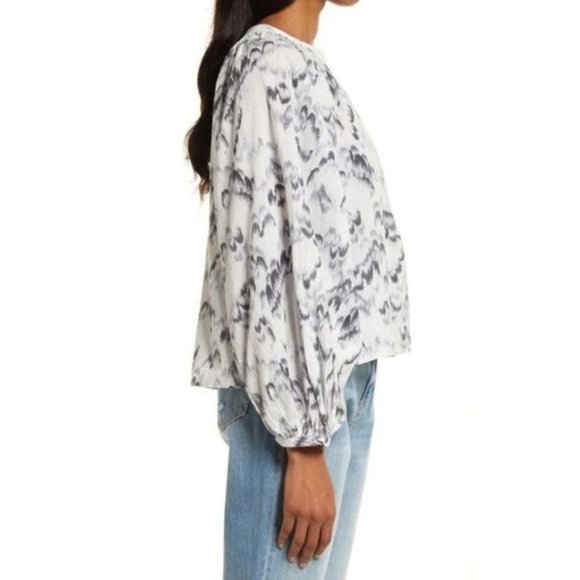 Treasure & Bond shirred neck Cotton top grey cloud camouflage size L NWT - Picture 3 of 8